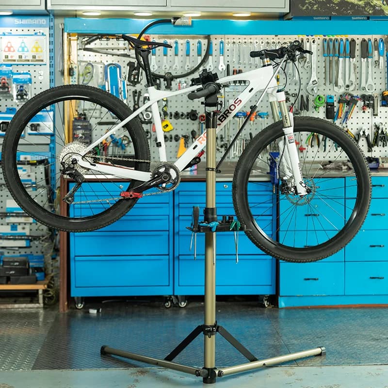 Foldbart cykelværksted med værktøjsskuffe