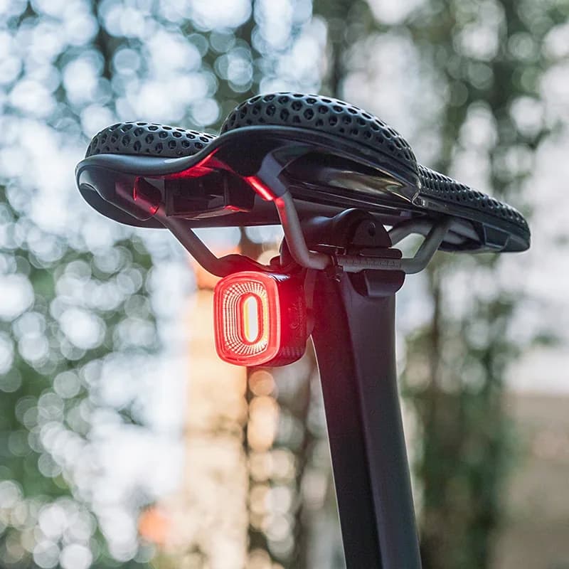 IPX6 Smart Cykellygte med Bremseføler, Type-C