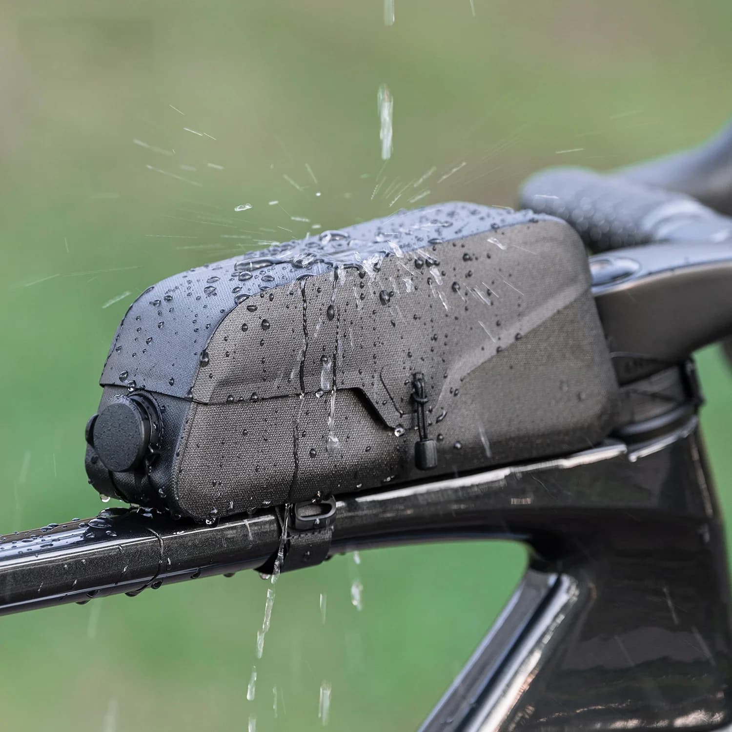 Magnetisk vandtæt top tube cykeltaske